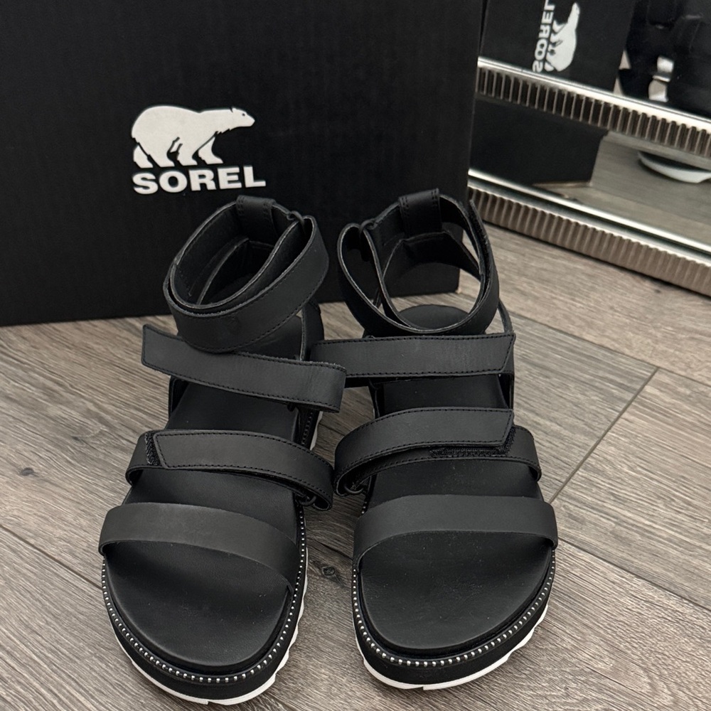 Sorel Women's Black Sandals Leather NEW Sz 6 SOLD OUT